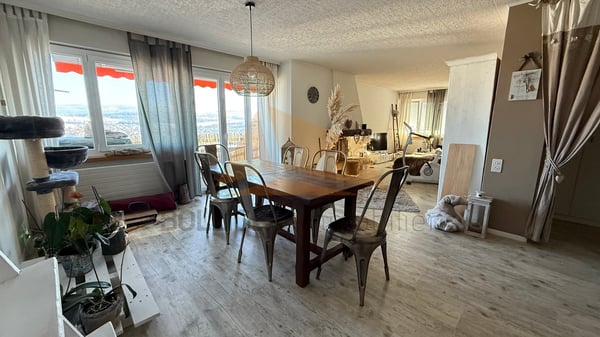 A VENDRE Appartement de 1.5 pièces et garage en PPE 1
