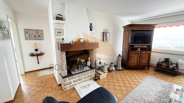 A VENDRE APPARTEMENT DE 1.5 PIÈCES EN PPE ET GARAGE 6