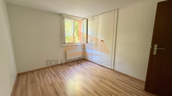A VENDRE APPARTEMENT DE 1.5 PIÈCES EN PPE ET PLACE DE PARC INTÉRIEURE 7