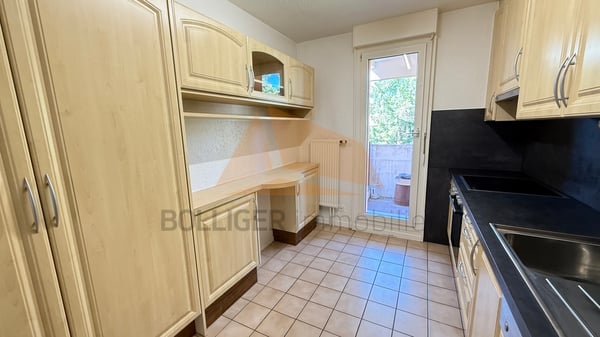 A VENDRE APPARTEMENT DE 1.5 PIÈCES EN PPE ET PLACE DE PARC INTÉRIEURE 6