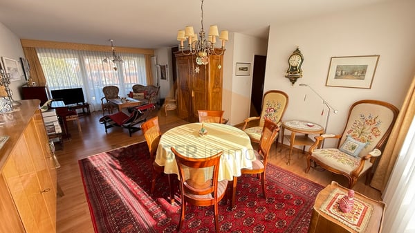 A VENDRE APPARTEMENT DE 1.5 PIÈCES AVEC BALCON ET GARAGE BOX 5