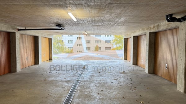 A VENDRE APPARTEMENT 1 PIÈCES AVEC GARAGE BOX 12