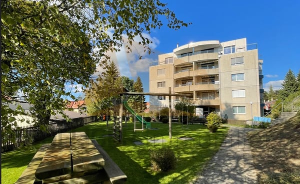 A VENDRE APPARTEMENT de 4 PIÈCES 111 M2 AVEC PLACE DE PARC EXTÉRIEURE 2