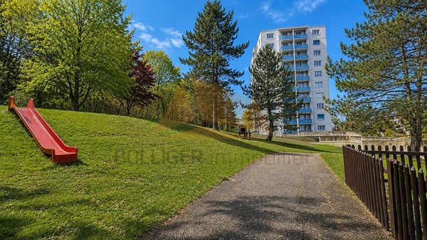 A VENDRE APPARTEMENT 3.5 PIÈCES AVEC GARAGE BOX 3