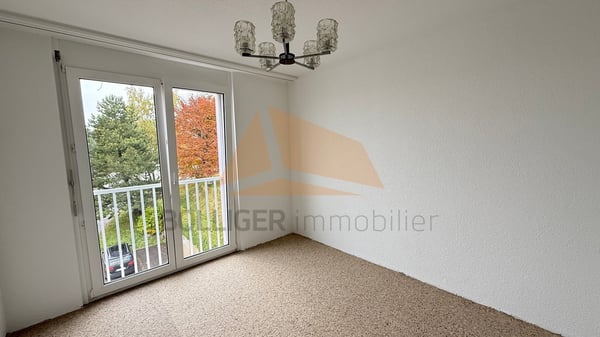 A VENDRE APPARTEMENT 3.5 PIÈCES AVEC GARAGE BOX 8