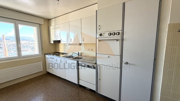 A VENDRE APPARTEMENT DE 2 PIÈCES 200 M2 AVEC GARAGE INDIVIDUEL 9