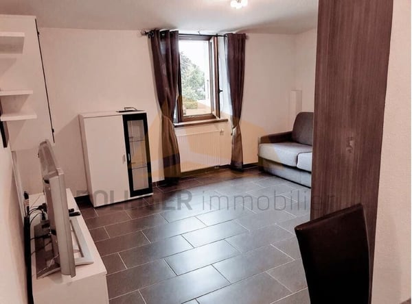 A VENDRE TRÈS BEL IMMEUBLE MIXTE 11