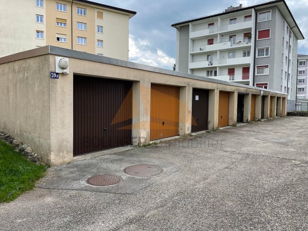 A VENDRE Appartement de 2 pièces en PPE et garage-box 3