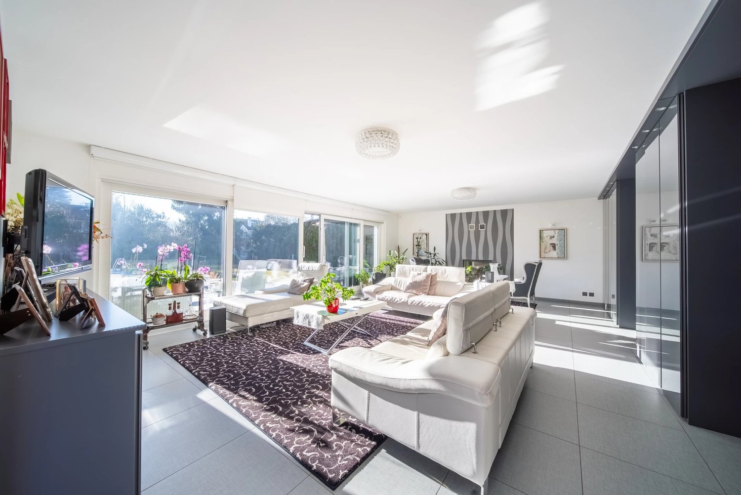 Immobilie in Vandoeuvres - Villa avec piscine et beau terrain - Bild 3