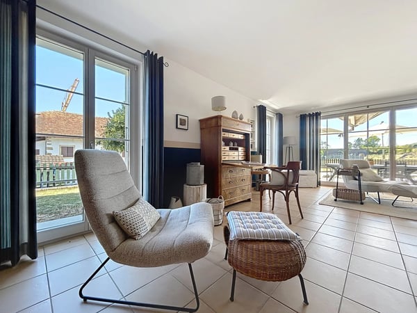 Spacieuse villa familiale de caractère avec vaste jardin (Laténa) 5