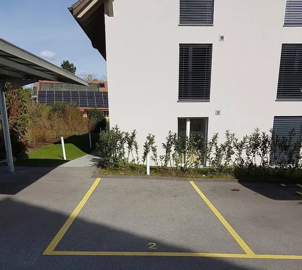 Place de parking extérieure