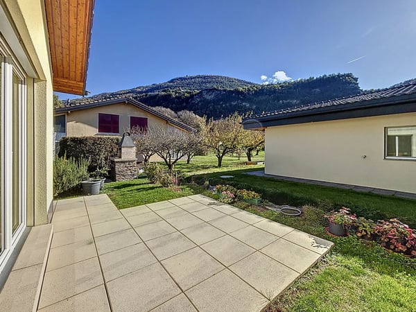 Splendide villa familiale rénovée en 2022 9