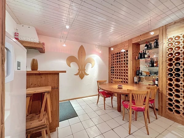 Splendide 1.5 pièces avec carnotzet privé 13