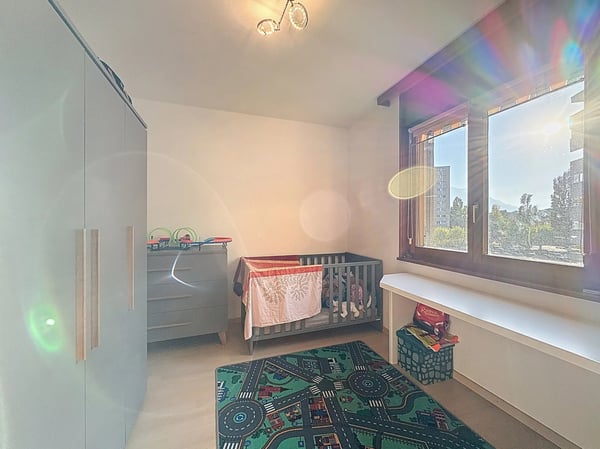 Splendide 1.5 pièces avec carnotzet privé 12