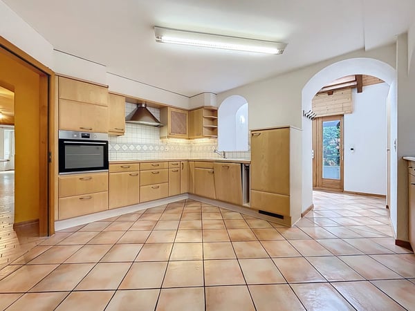 Appartement en rez-de-chaussée surélevé avec jardin 3