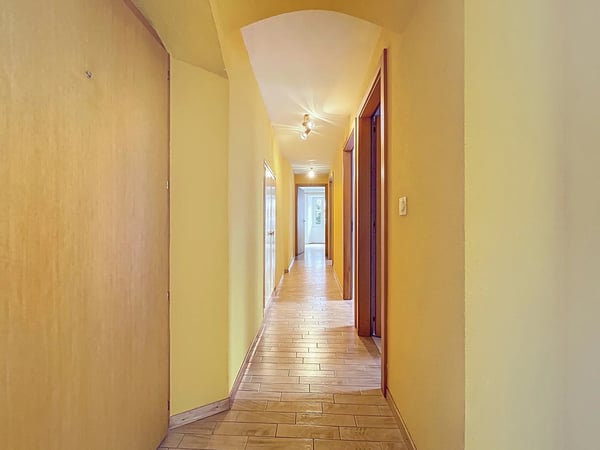 Appartement en rez-de-chaussée surélevé avec jardin 6