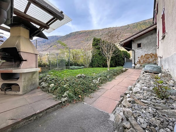 Appartement en rez-de-chaussée surélevé avec jardin 11