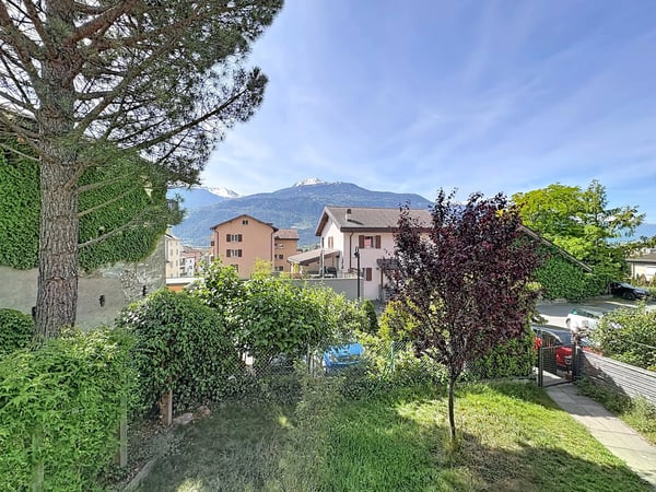 Exclusivité - Splendide maison de village rénovée, jardin et piscine 7