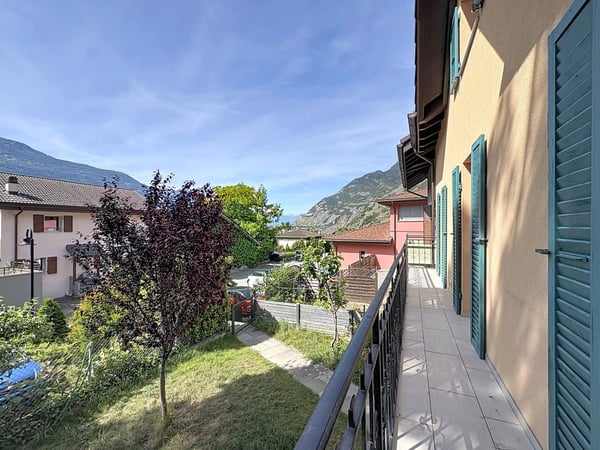 Exclusivité - Splendide maison de village rénovée, jardin et piscine 6