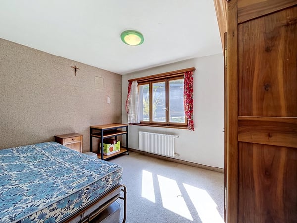 Grande maison avec 2 appartements et vaste garage 5