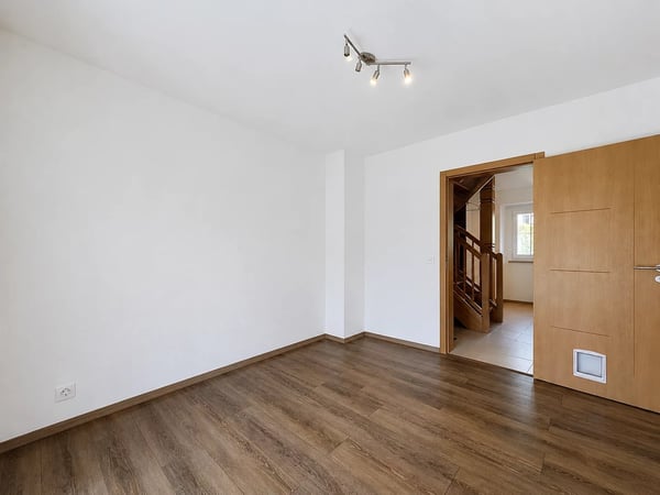 Exclusivité - Splendide maison de village rénovée, jardin et piscine 11