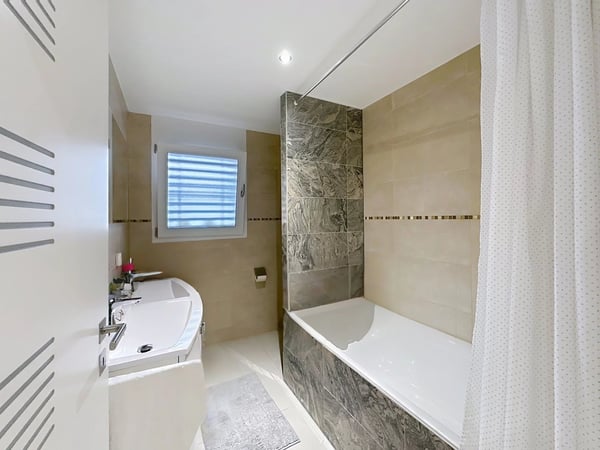Villa moderne à double potentiel 8