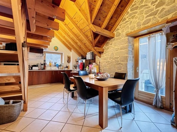 Duplex avec cachet et potentiel de rendement 3