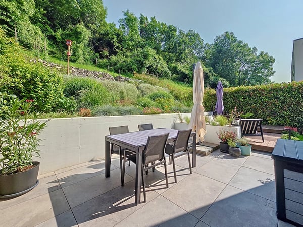Villa contemporaine entre élégance, confort et nature 12