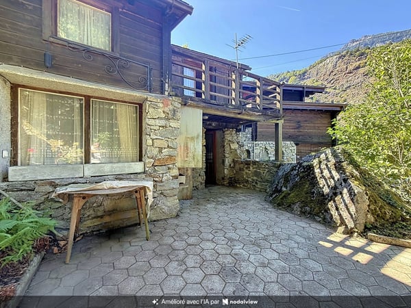 Charmant chalet à rénover 13