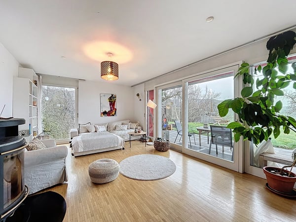Appartement de 5.5 pièces au rez-de-chaussée ! 6