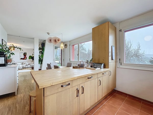 Appartement de 5.5 pièces au rez-de-chaussée ! 5