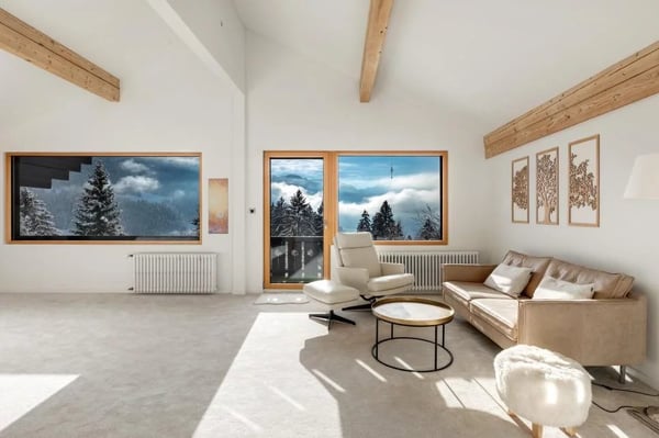 Chalet avec une vue imprenable et potentiel exceptionnel 8