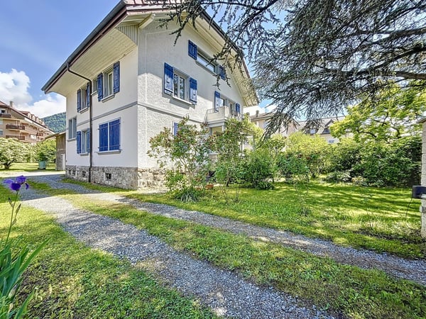 Maison à vendre avec potentiel de rendement locatif 11