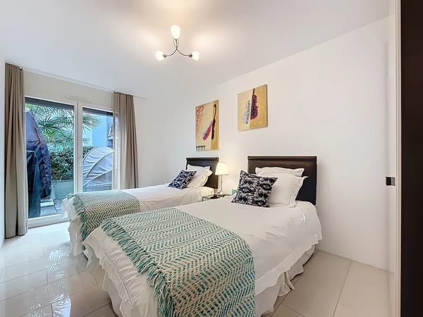 Spacieux 4.5 pièces dans résidence moderne avec balcon et terrasse 9