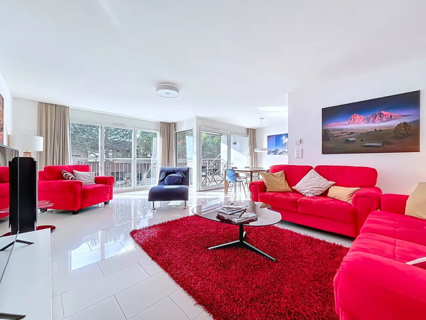Spacieux 4.5 pièces dans résidence moderne avec balcon et terrasse 2