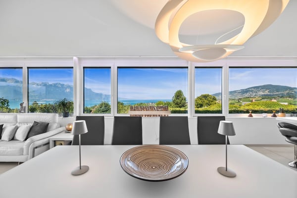 Magnifique appartement avec vue imprenable sur le la 2