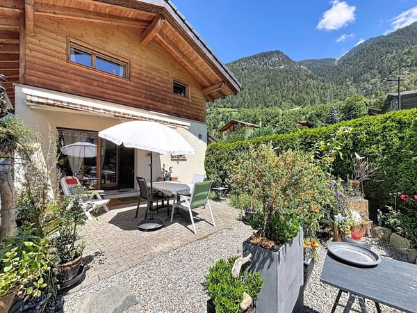 Magnifique villa-chalet familiale avec jardin et terrasse ensoleillée 2