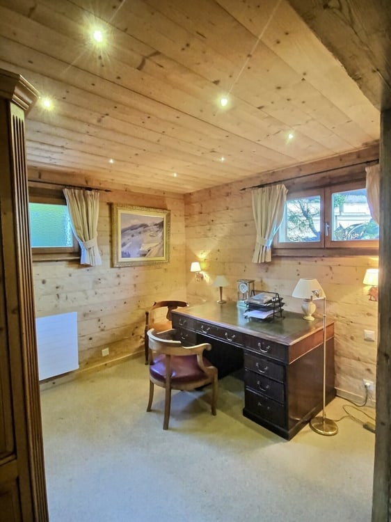 25 39 Chalet idéalement situé dans un style alpin tout confort 8