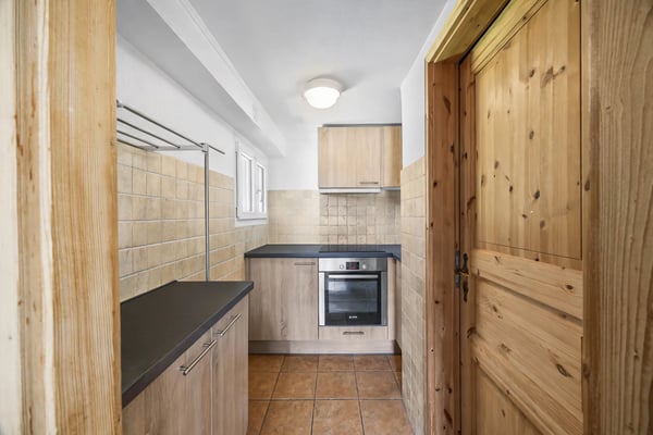Chalet to convert Villars center 13