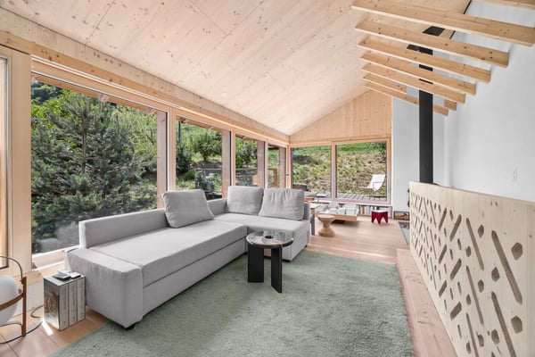 An exceptional chalet between plains and mountains, in the heart of Ollon municipality 9