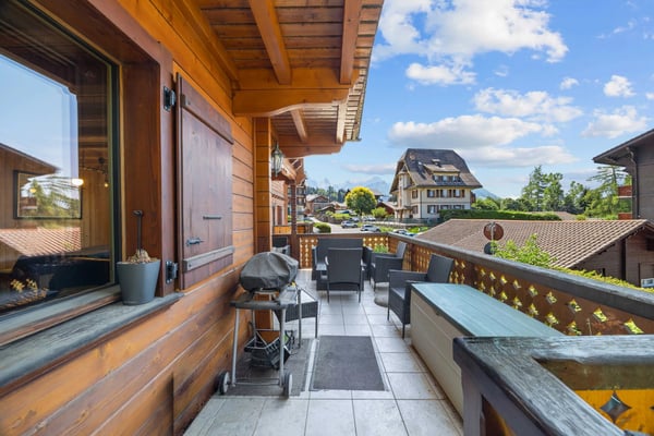 Duplex apartment with 5 rooms in the center of the village! 6