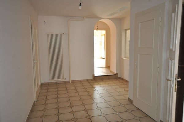 A louer spacieux appartement de 3 pièces avec cheminée à Avenches 5