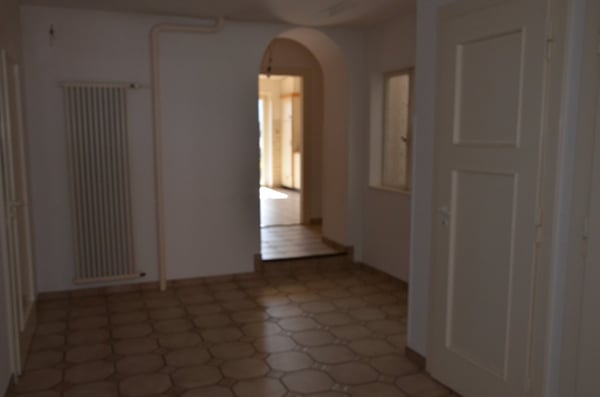 A louer spacieux appartement de 3 pièces avec cheminée à Avenches 9
