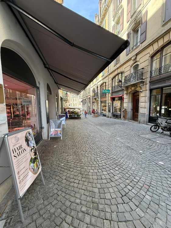 Charmant appartement de 2,5 pièces au 4ème étage au centre de Lausanne 2