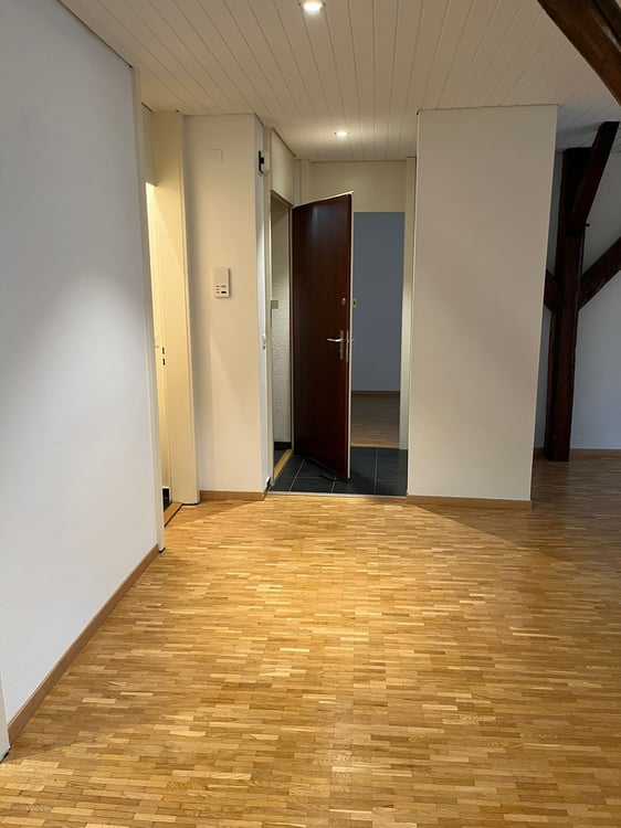 Charmant appartement de 2,5 pièces au 4ème étage au centre de Lausanne 5
