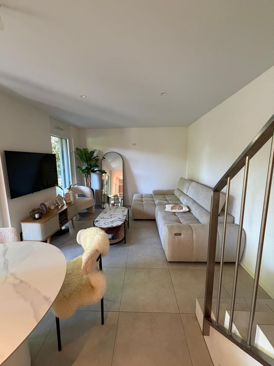Duplex 4 pièces moderne à Bellevue – Neuf et au calme 1