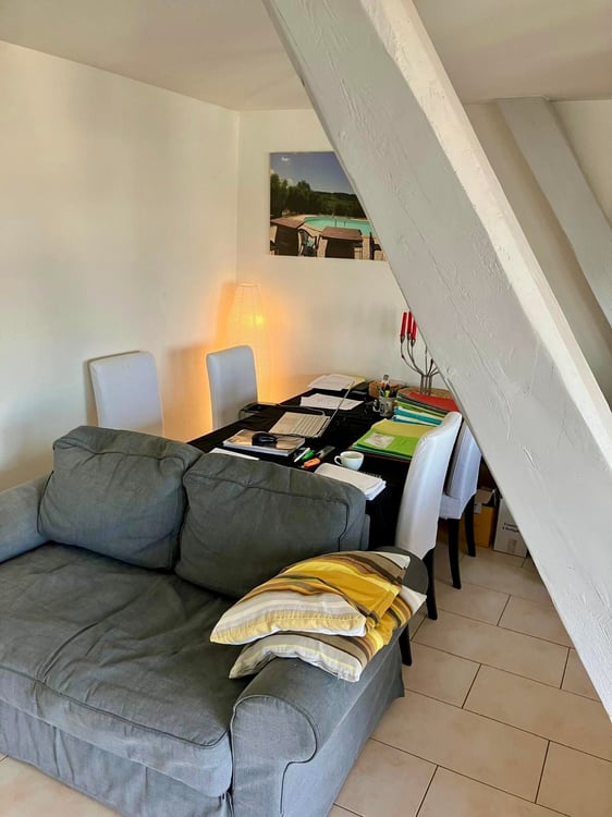 3-Zimmer-Dachwohnung mit Balkon in Binningen 3
