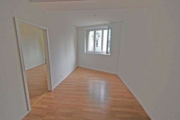 Charmant appartement de 9 m1, 1 pièces au rez-de-chaussée à Lausanne 1