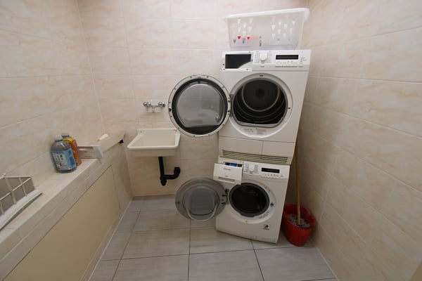 Charmant appartement de 9 m1, 1 pièces au rez-de-chaussée à Lausanne 6