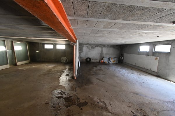 Immeuble de rendement net 6,12 % avec chauffage à distance. 12